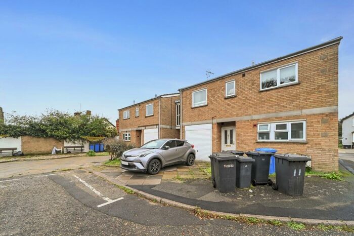 2 Bedroom Flat To Rent In Bridge Place, Manningtree, CO11