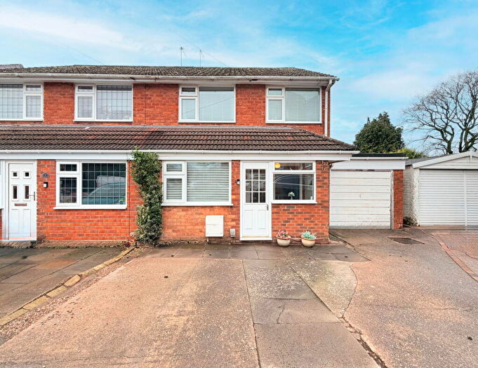 4 Bedroom Semi Detached House For Sale In Green Close, Wythall, B47