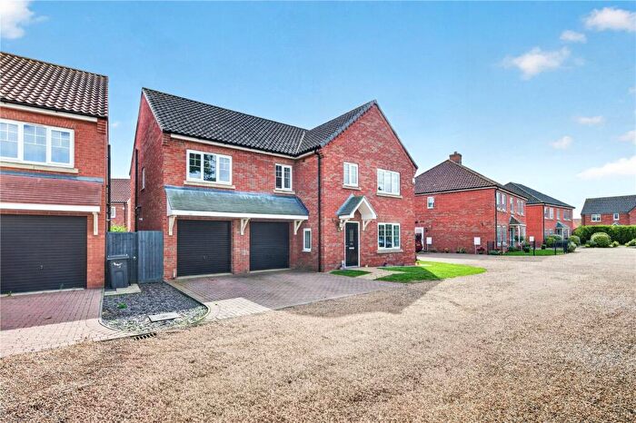 5 Bedroom Detached House For Sale In Norwich Road, Wymondham, Norfolk, NR18