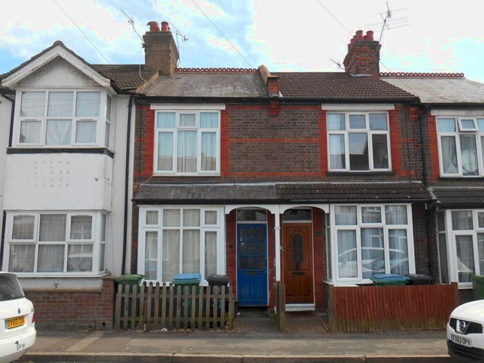 2 Bedroom Terraced House To Rent In Benskin Road, Watford, Hertfordshire, WD18