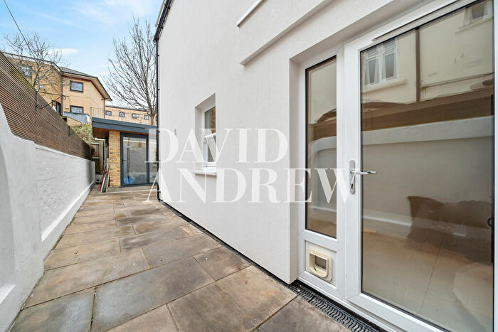 5 Bedroom Terraced House To Rent In St Thomas's Road, N4