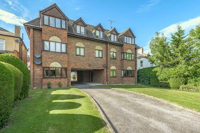 1 Bedroom Apartment To Rent In Leicester Road, Barnet, EN5