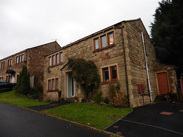 2 Bedroom Apartment To Rent In Spring Farm Mews, Wilsden, Bradford, BD15