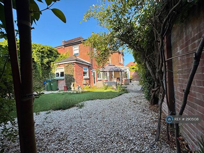 5 Bedroom Semi-Detached House To Rent In West Road, Southampton, SO19