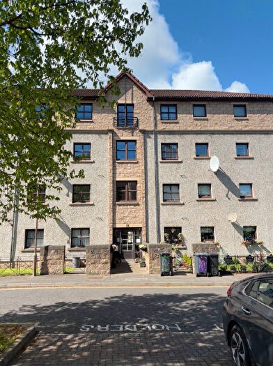 2 Bedroom Apartment To Rent In Ft, Tytler Gardens, Off Milton Street, Edinburgh, EH8