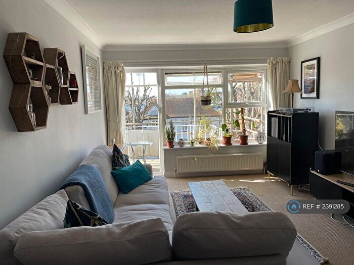 1 Bedroom Flat To Rent In Palmeira Avenue, Hove, BN3