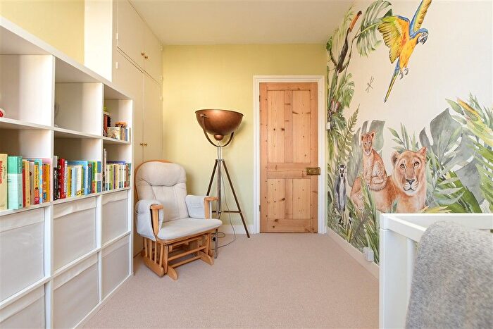 3 Bedroom Terraced House For Sale In Vincent Road, Dorking, Surrey, RH4