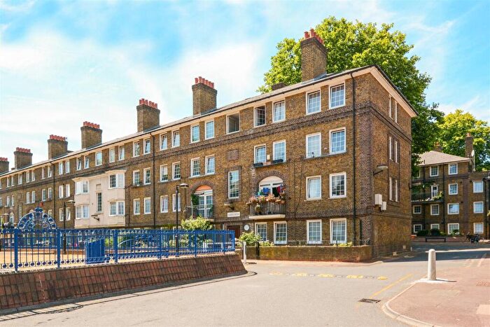 2 Bedroom Flat For Sale In Morris House, Roman Road, E2