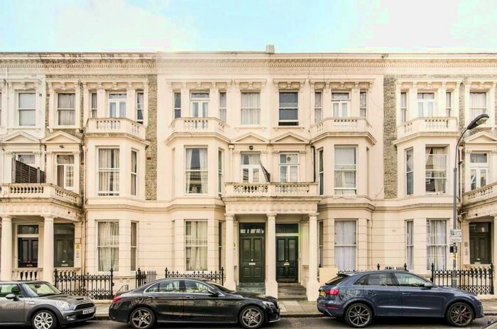 Studio To Rent In Fairholme Road, West Kensington, London, W14