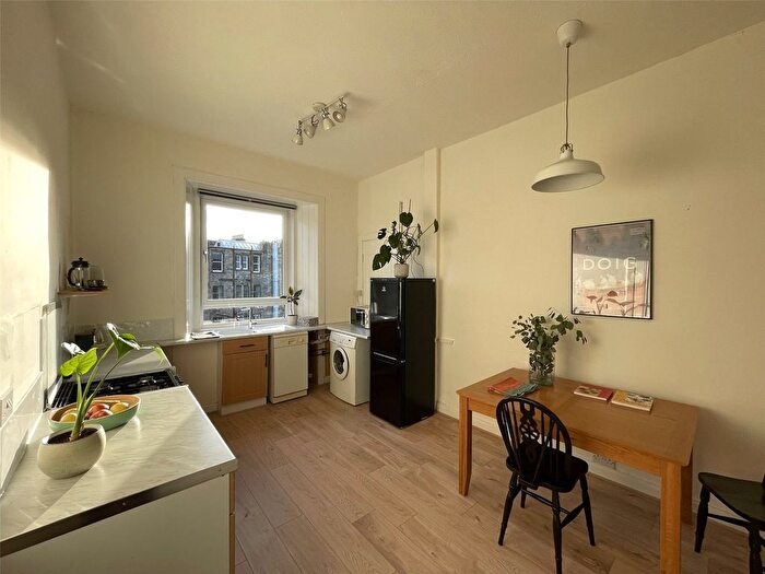 1 Bedroom Flat To Rent In / Drum Terrace, Edinburgh, EH7