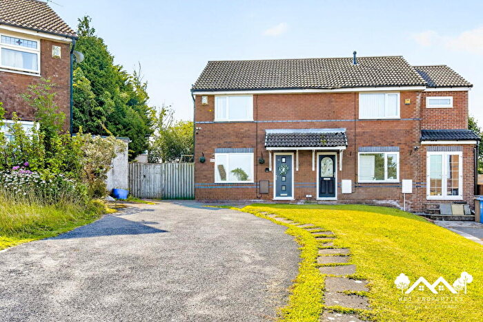 3 Bedroom Semi-Detached House For Sale In Martindale Close, Blackburn, BB1