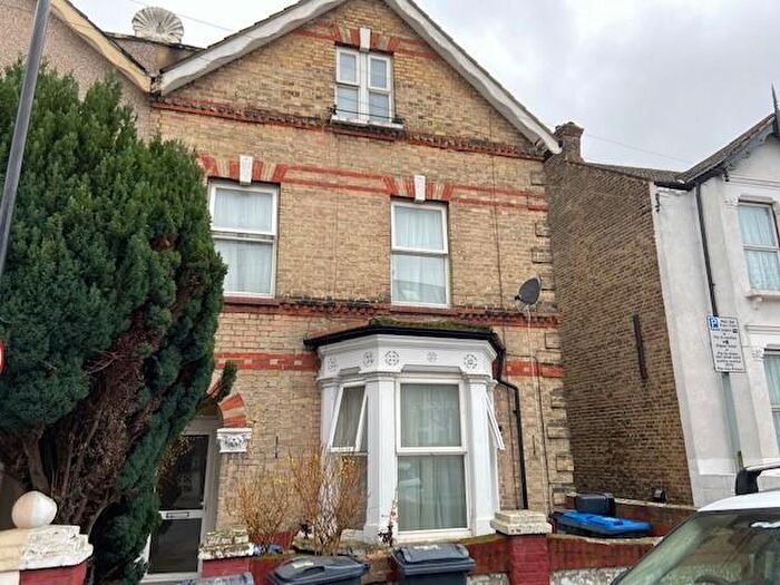 1 Bedroom House Of Multiple Occupation To Rent In Liverpool Road, Thornton Heath, CR7