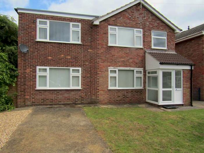 5 Bedroom House To Rent In Nobles Close, Coates, PE7