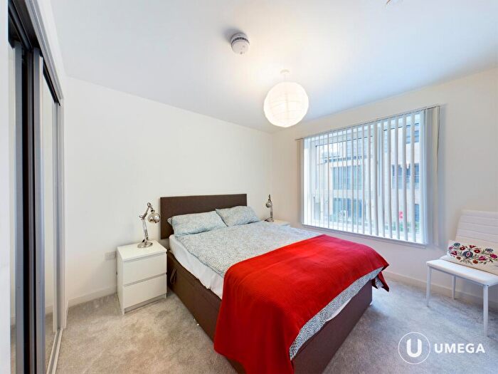 1 Bedroom Flat To Rent In Shrubhill Walk, Leith Walk, Edinburgh, EH7