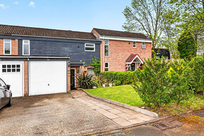 3 Bedroom Terraced House For Sale In Donnybrook, Bracknell, RG12