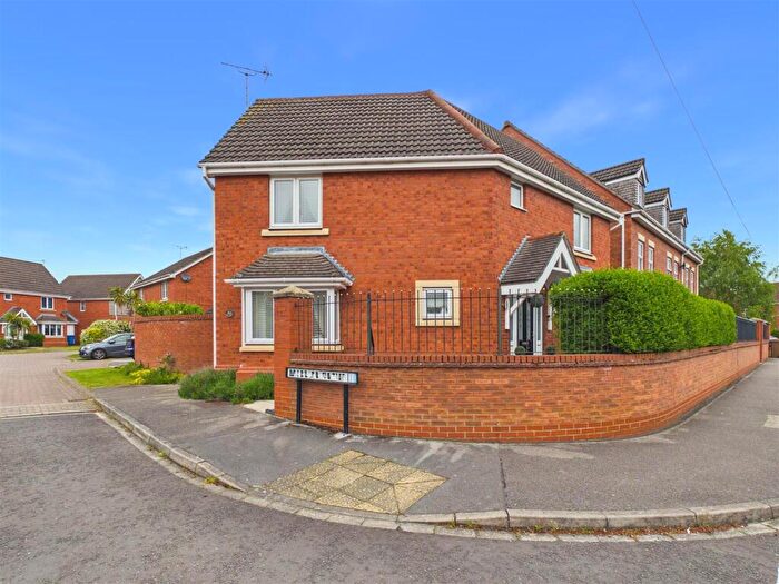 3 Bedroom Detached House For Sale In Myrtle Way, Brough, HU15