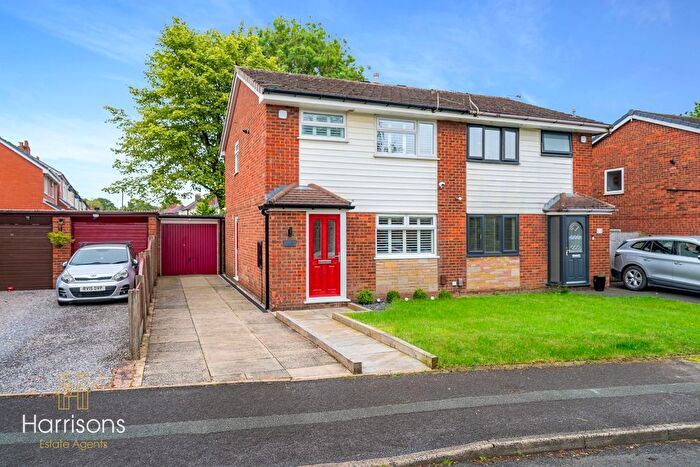 3 Bedroom Semi-Detached House For Sale In Green Meadows, Westhoughton, Bolton, Lancashire, BL5