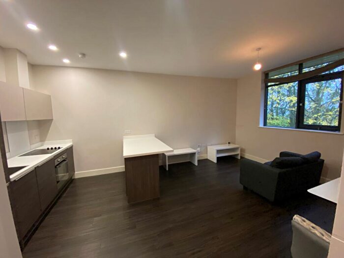 2 Bedroom Apartment To Rent In Dawsons Square, Pudsey, LS28