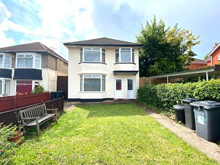 2 Bedroom Flat To Rent In Malvern Road, Moordown, Bournemouth, Dorset, BH9