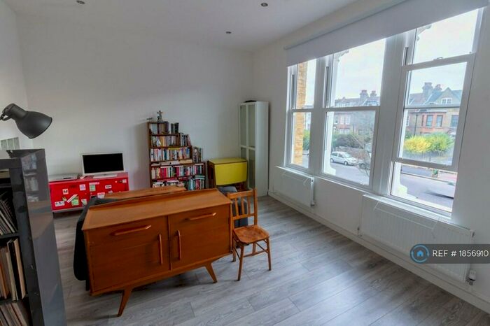 1 Bedroom Flat To Rent In East Dulwich Road, London, SE22