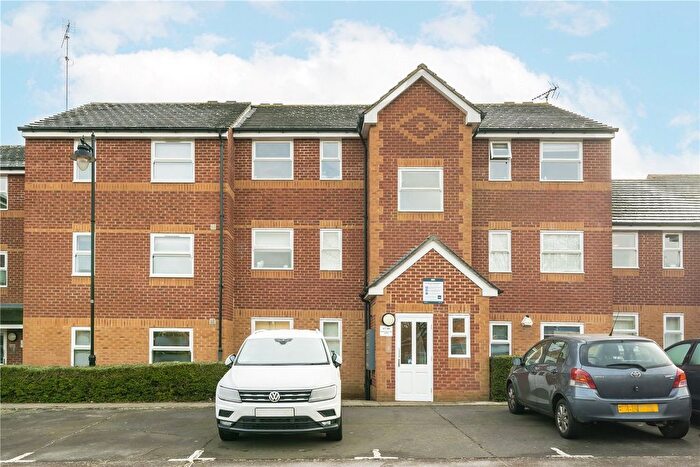 1 Bedroom Flat For Sale In Henry Doulton Drive, London, SW17
