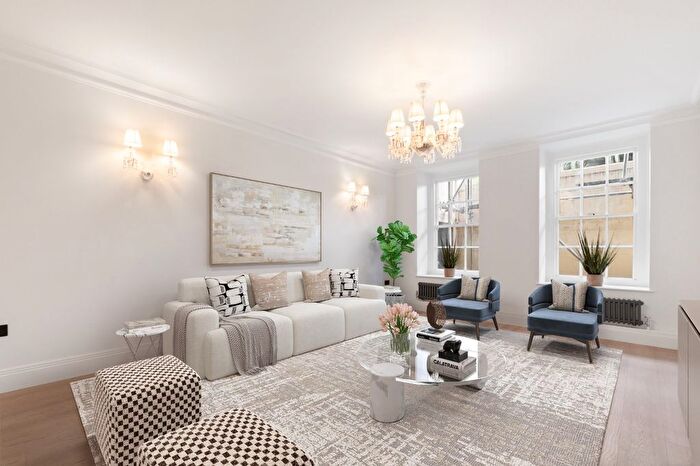 3 Bedroom Flat To Rent In St. Mary Abbots Court, Warwick Gardens, W14