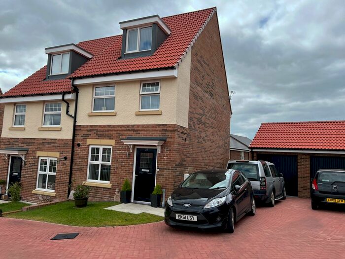 3 Bedroom Semi-Detached House To Rent In Carpenters Crescent, Alnwick, Northumberland, NE66