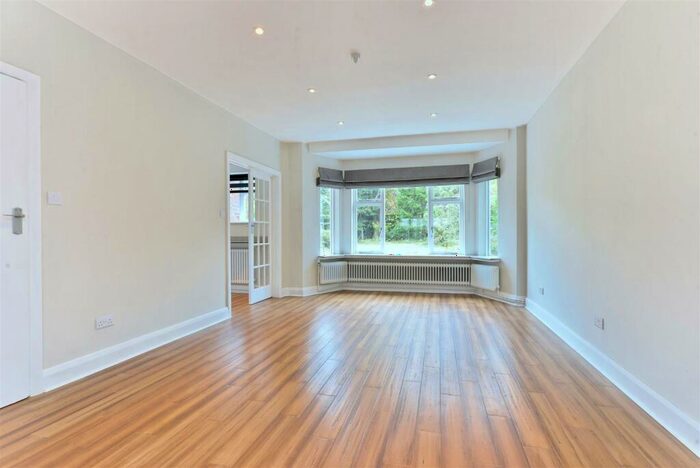 6 Bedroom Detached House To Rent In Kingsley Way, Hampstead Garden Suburb, N2