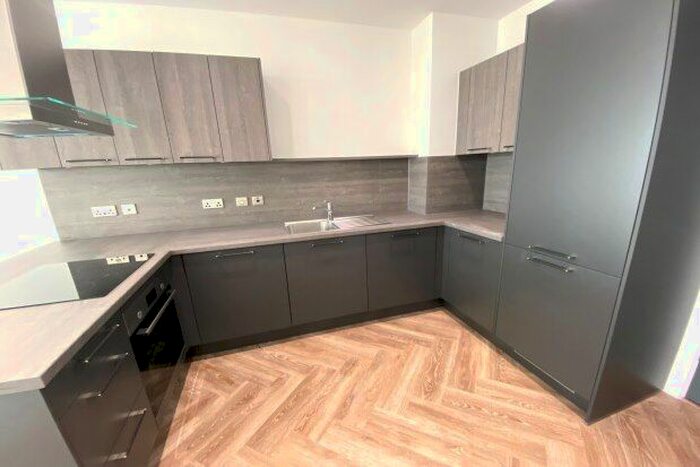 1 Bedroom Flat To Rent In Priory House, Birmingham, B5