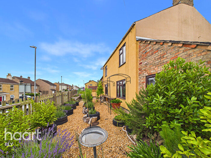 5 Bedroom Detached House For Sale In High Street, Sutton, CB6