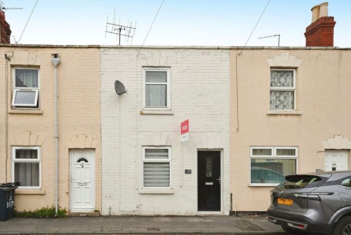 2 Bedroom Terraced House For Sale In Ryecroft Street, Gloucester, Gloucestershire, GL1