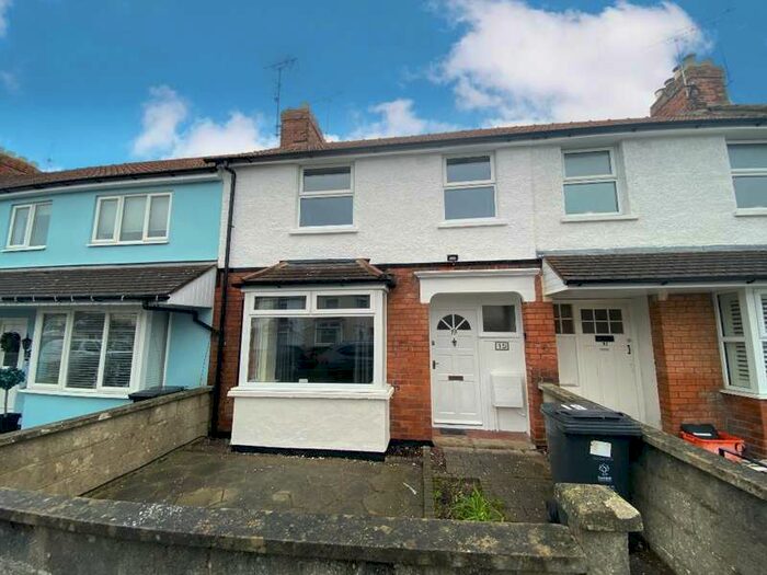 3 Bedroom Property To Rent In Westmorland Road Town Centre, Swindon, SN1