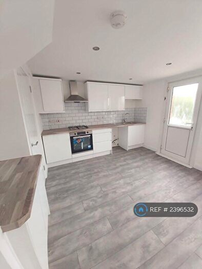 3 Bedroom Terraced House To Rent In Tweed Avenue, Paisley, PA2