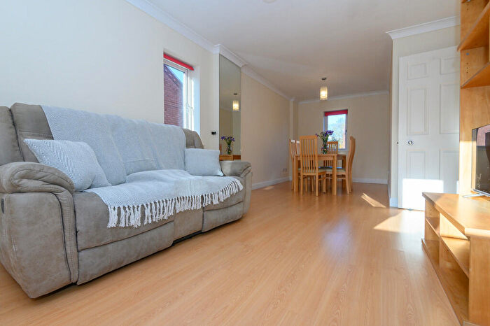 1 Bedroom Apartment To Rent In Langtons Wharf, The Calls, LS2