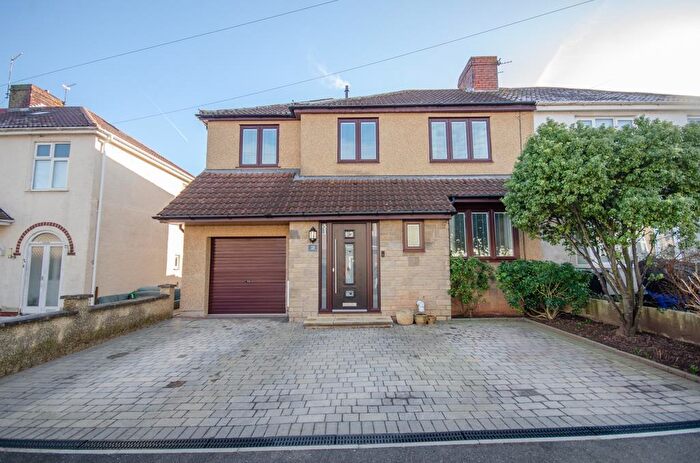 4 Bedroom Semi-Detached House For Sale In Chesterfield Road, Downend, Bristol, BS16