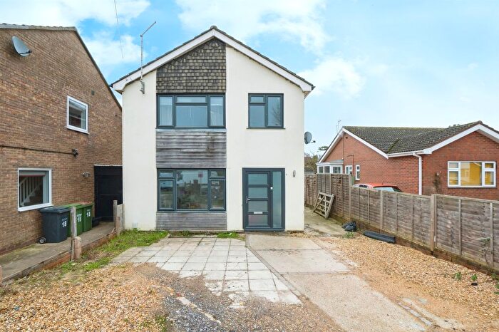 3 Bedroom Detached House For Sale In Mapleton Road, Hedge End, Southampton, SO30