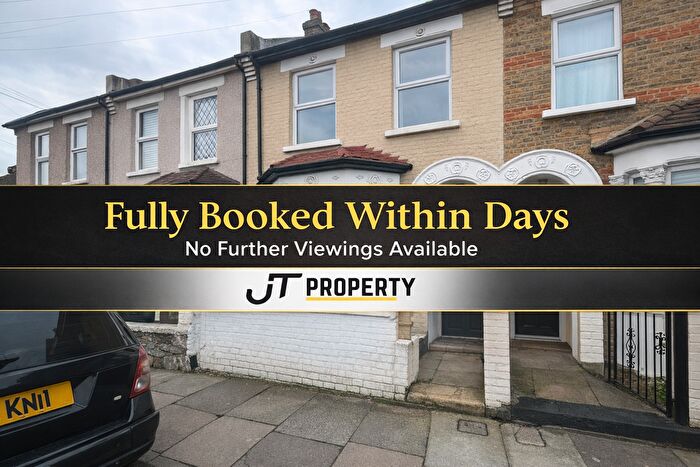 3 Bedroom Terraced House To Rent In Havelock Road, Gravesend, DA11