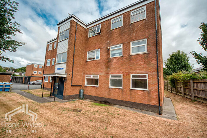 2 Bedroom Flat To Rent In Heyhouses Court, Heyhouses Lane, Lytham St. Annes, Lancashire, FY8