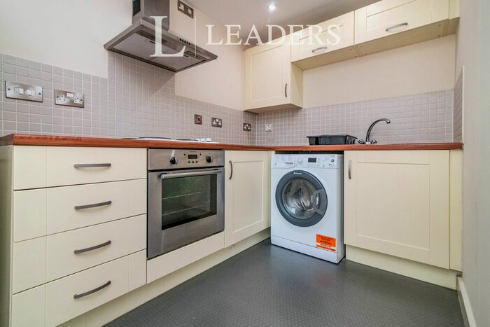 2 Bedroom Flat To Rent In Avoca Court, Cheapside, B12