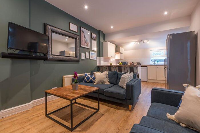 5 Bedroom Terraced House To Rent In Tulloch Street, Cardiff, CF24