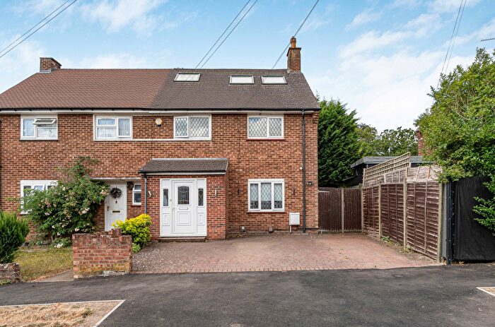 4 Bedroom Semi-Detached House To Rent In Binyon Crescent, Stanmore, HA7