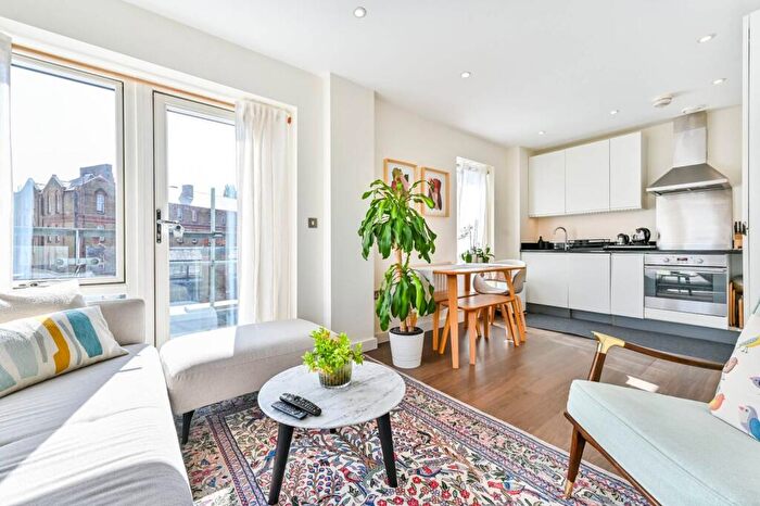 1 Bedroom Flat To Rent In St Pancras Way, Camden, London, NW1