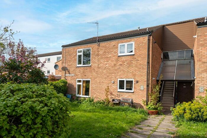 2 Bedroom Flat For Sale In Trevone Place, Cambridge, CB1