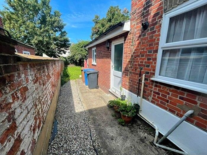 1 Bedroom Semi-Detached House To Rent In Cemetery Road, Ipswich, IP4