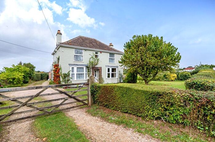 3 Bedroom Detached House For Sale In Kington Lane, Thornbury, Bristol, South Gloucestershire, BS35