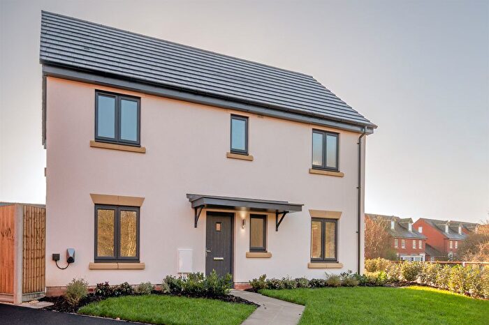 3 Bedroom Detached House For Sale In Wood Avens Way, Desborough, Kettering, NN14