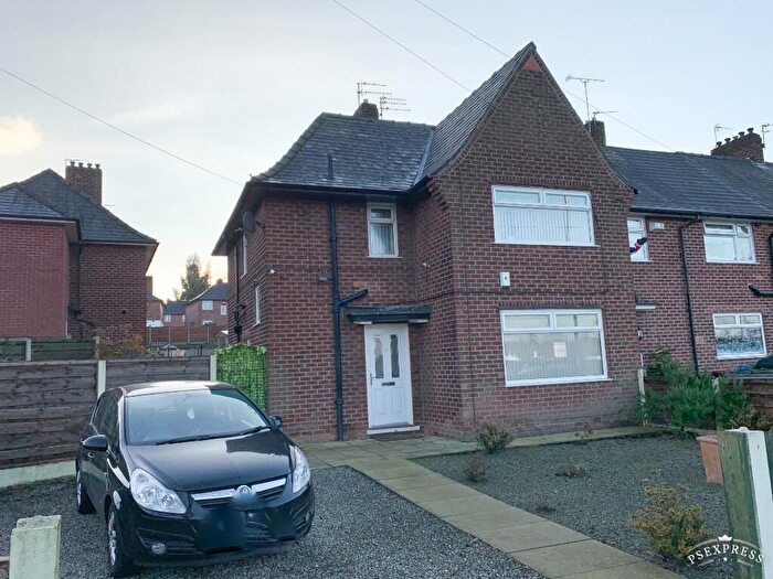 3 Bedroom Town House For Sale In Victoria Avenue East, Manchester, Greater Manchester, M9