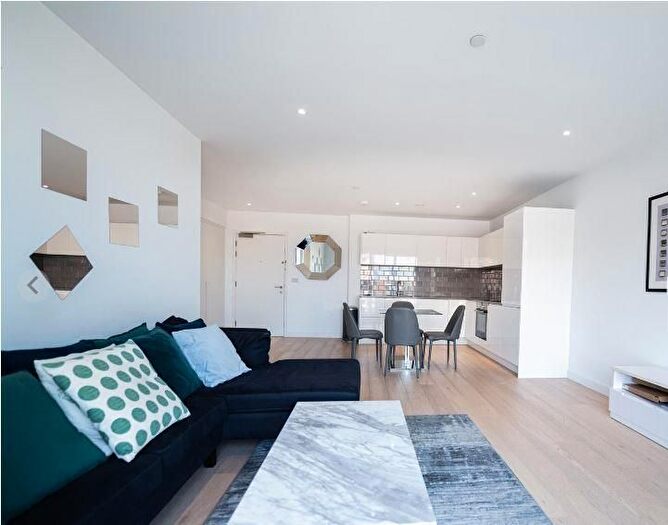 2 Bedroom Flat To Rent In Schooner Road, London, E16