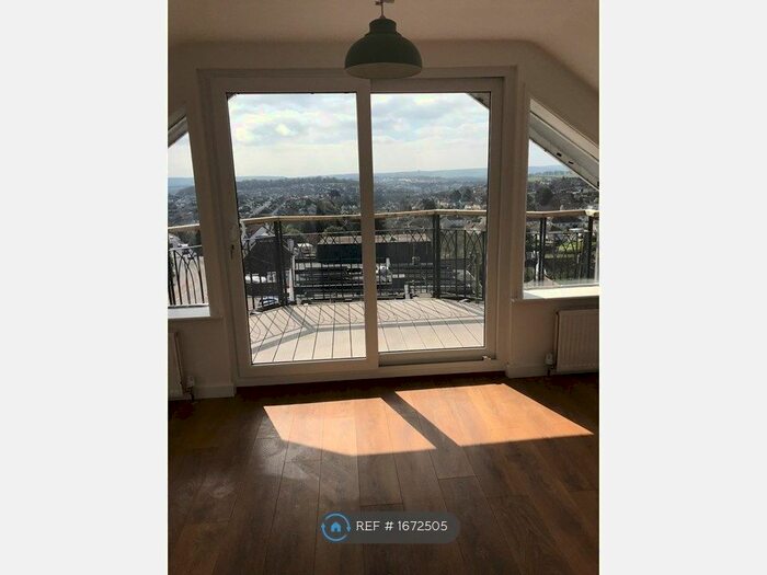 2 Bedroom Flat To Rent In Marldon Road, Torquay, TQ3