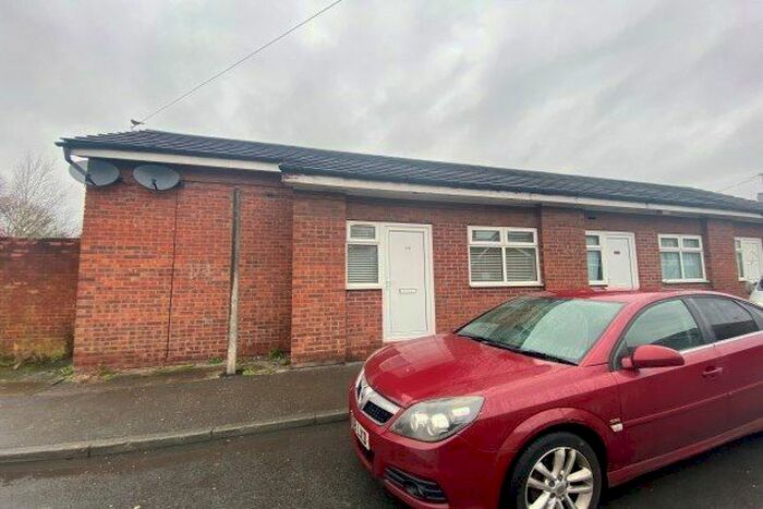1 Bedroom Flat To Rent In Woodford Lane, Winsford, CW7